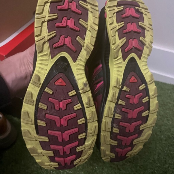 Salomon hiking shoes women size 8 w - Picture 3 of 3
